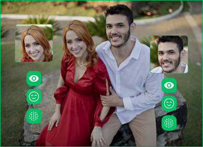 Foto com rostos detectados